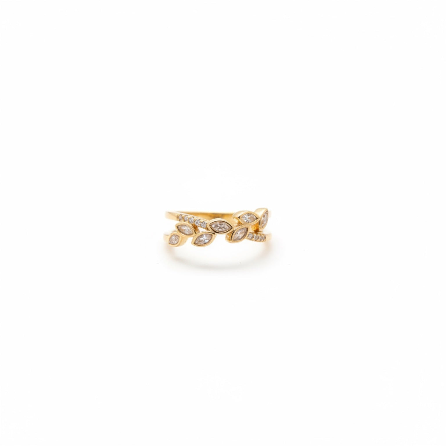 Anillo Raíces Doradas